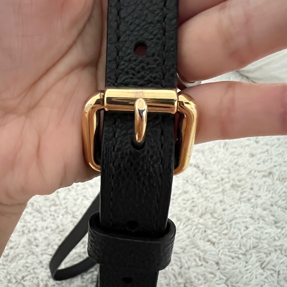 LOUIS VUITTON
Empreinte Pochette Metis Black - Picture 12 of 14